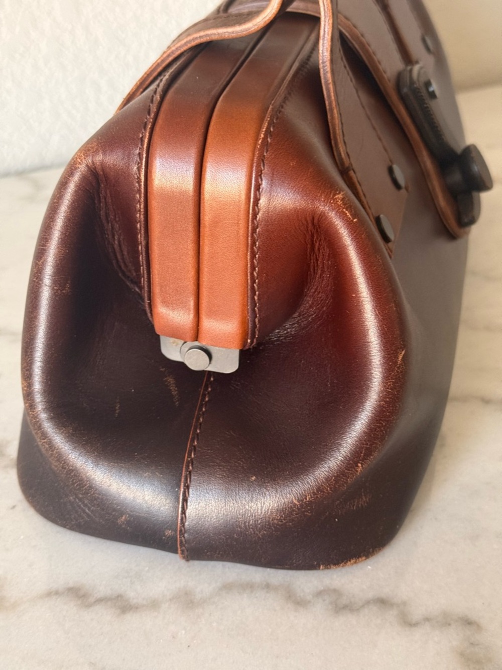 Vintage Gucci Ombre Leather Doctor Bag-Tom Ford Era-Rare!! COA Included👜✨ - Picture 7 of 14